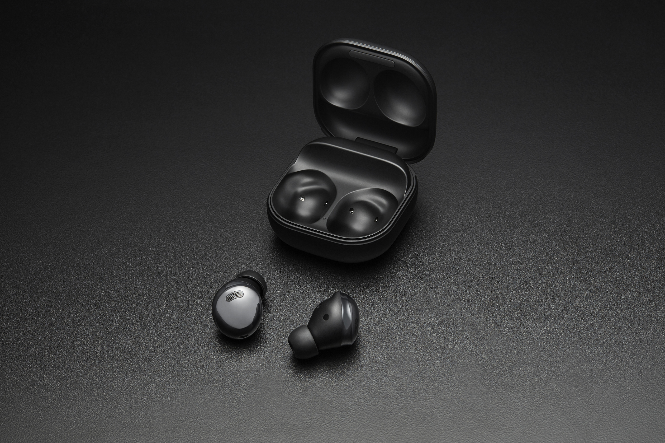 Samsung Galaxy Buds Pro Phantom Black Featured 01