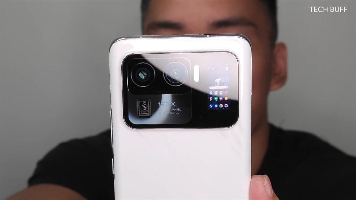 Xiaomi Mi 11 Ultra Massive Leak Hands On Video Reveals Huge 50mp Triple Camera Housing With 120x Zoom Secondary Screen Gizmochina