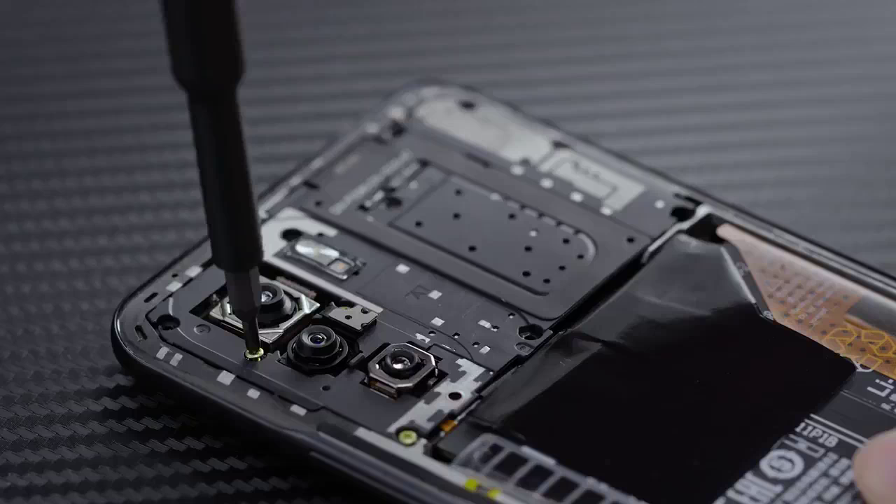 POCO F3 teardown video reveals LiquidCool Technology, X-axis linear motor,  &amp; more - Gizmochina