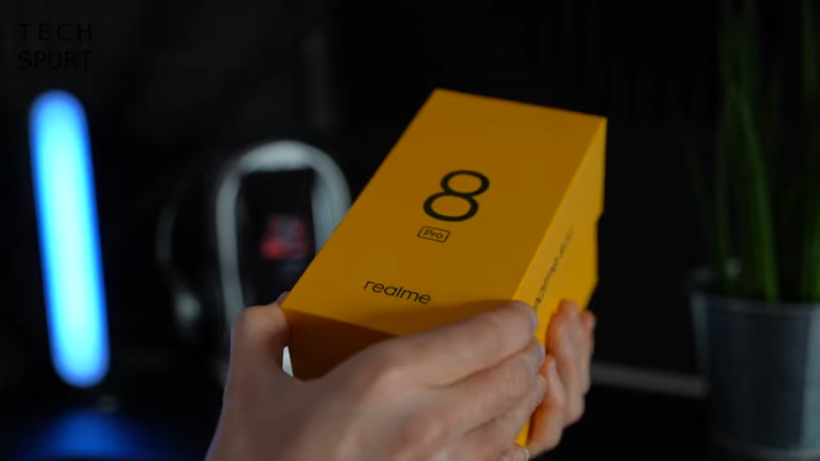 realme 8 Pro unboxed several days before launch 4 realme 8 pro