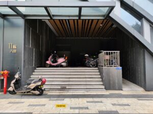 Realme GT Main Medium Light (4)