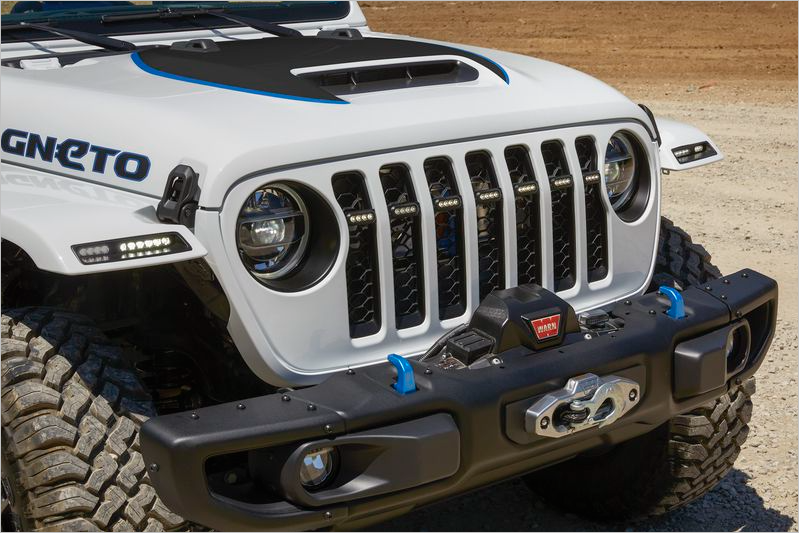 Jeep unveils the Wrangler Magneto, a electric concept car with stick shift  tranny - Gizmochina