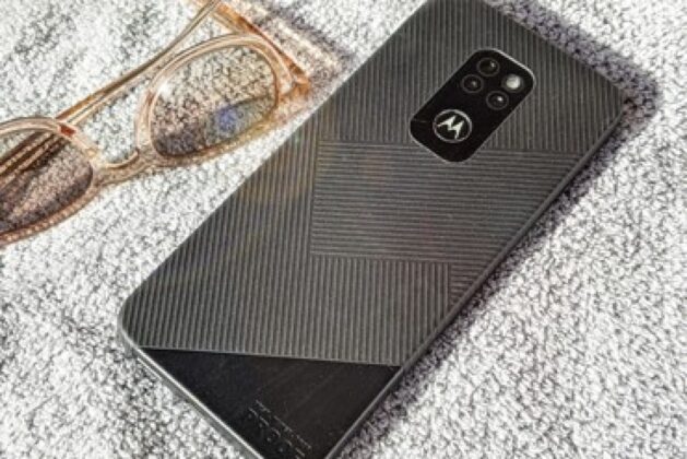 Motorola Defy 2021 official renders Motorola Defy 2021 official renders