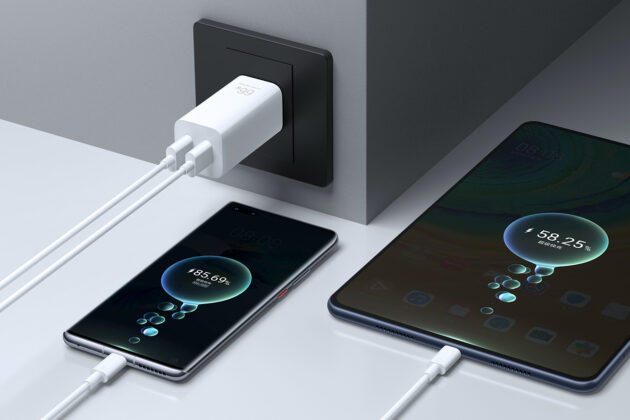 HUAWEI 66W SuperCharge GaN Multi-port Charger Featured A