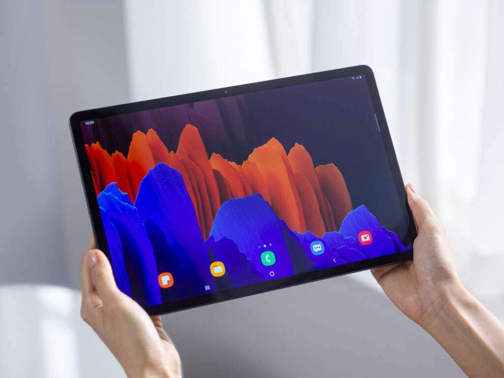 Samsung Galaxy Tab S7 Plus In-Hands Featured