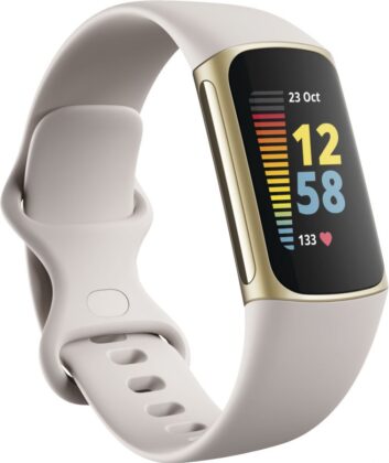 Fitbit Charge 5 white