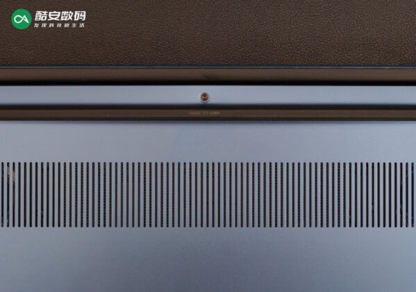 Realme Book live image