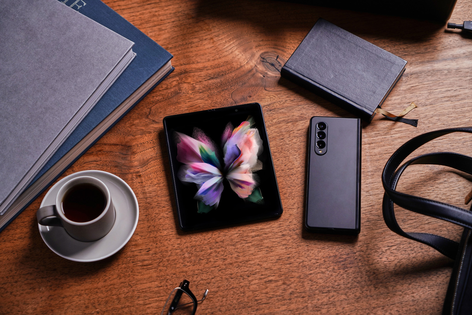 galaxy fold front screen replacement