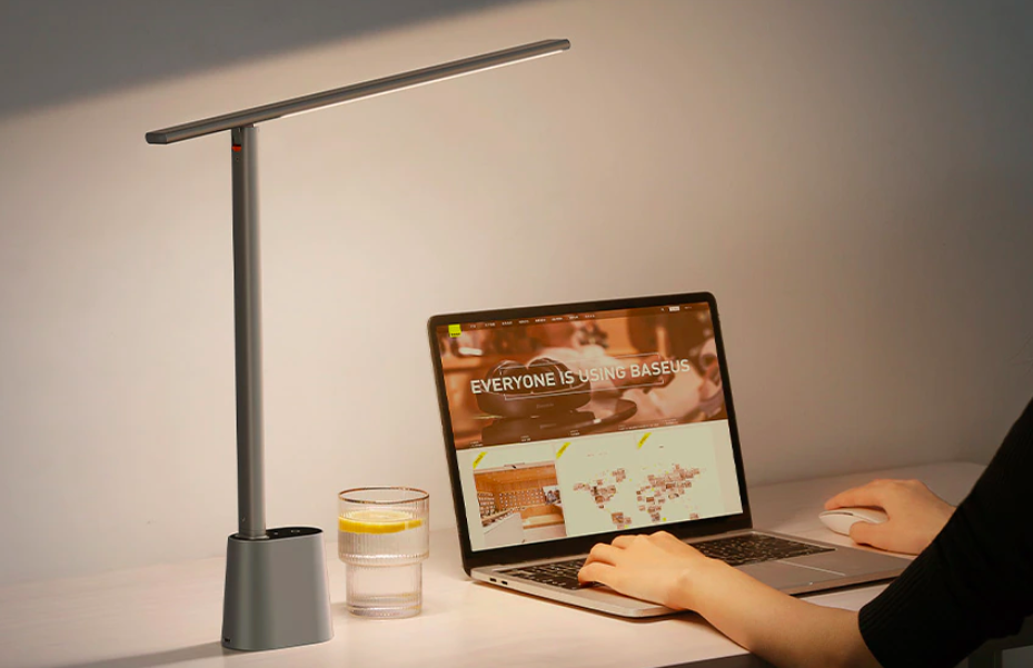  Baseus Foldable Desk Lamp