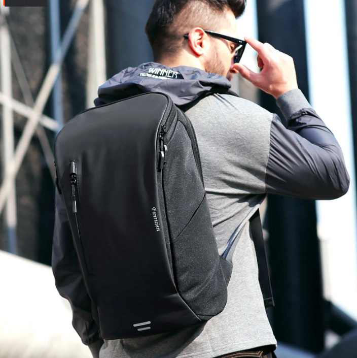  Fenruien Casual Fashion Backpack