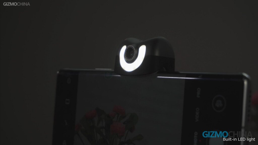 Hohem iSteady V2 Gimbal Review LED