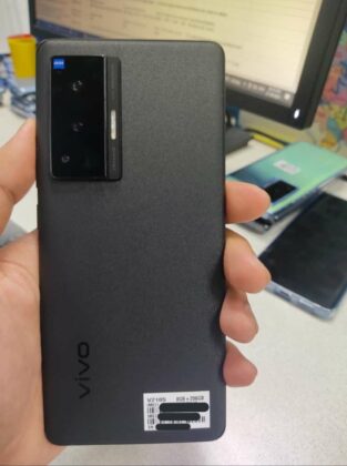 vivo X70 Pro India Live Image Leak 02