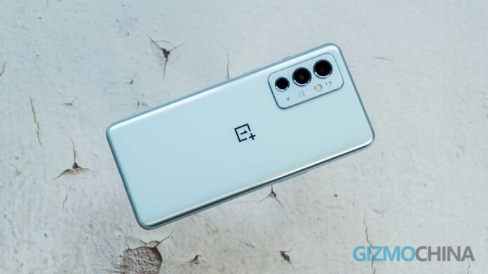 OnePlus 9RT Hands on 04