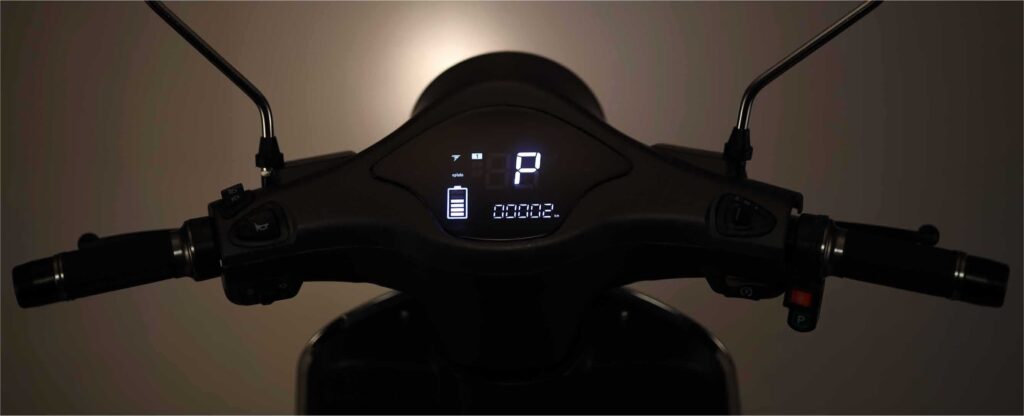 Pure EV EPluto 7G electric scooter speedo