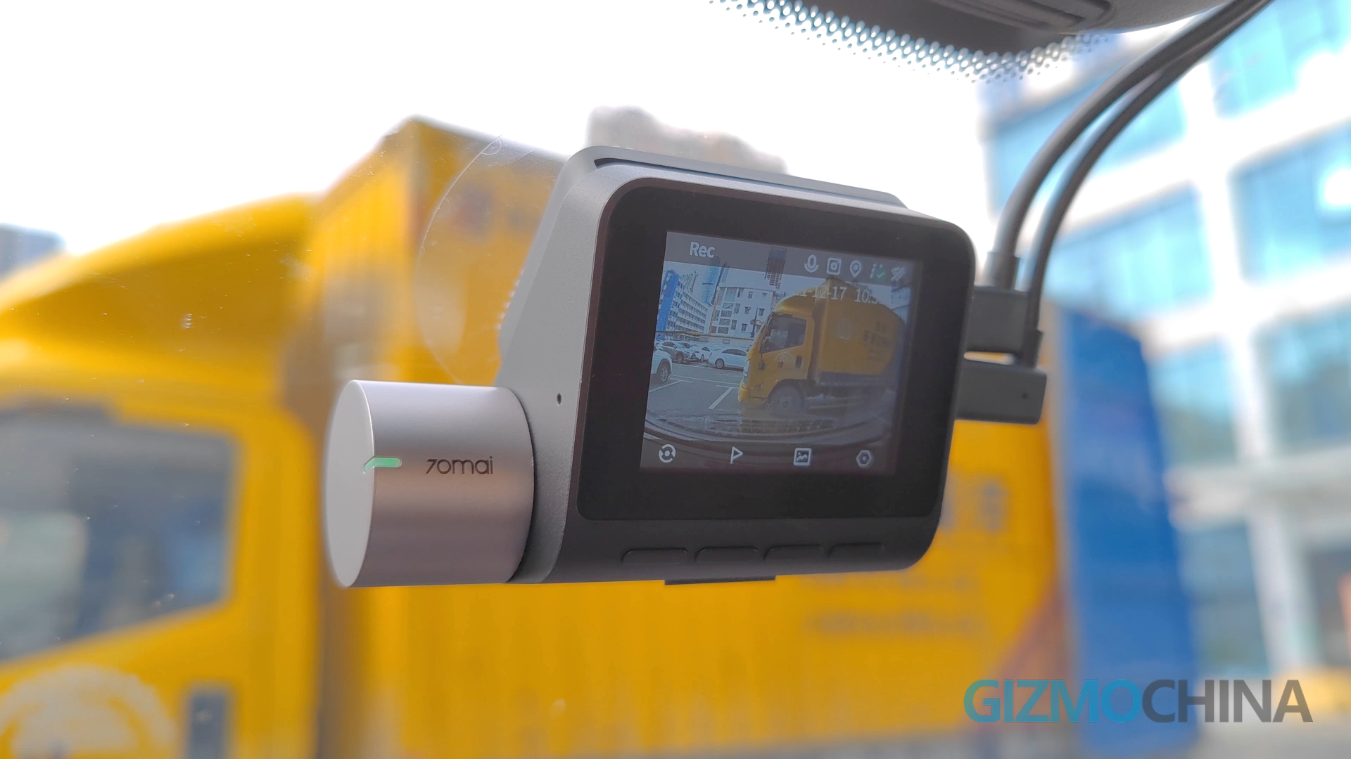 https://www.gizmochina.com/wp-content/uploads/2021/12/70mai-Dash-Cam-Pro-Plus-Review-in-action-.png