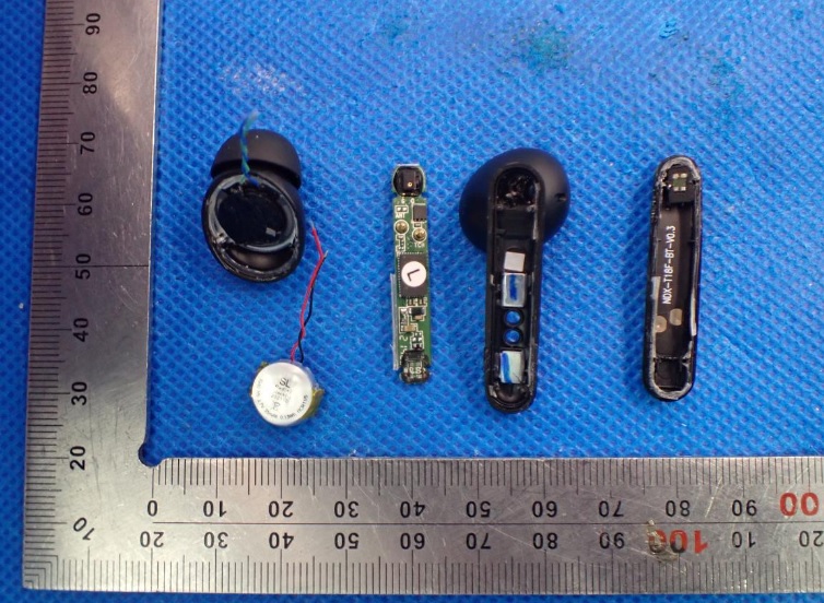 Nokia TWS-731 Disassembled