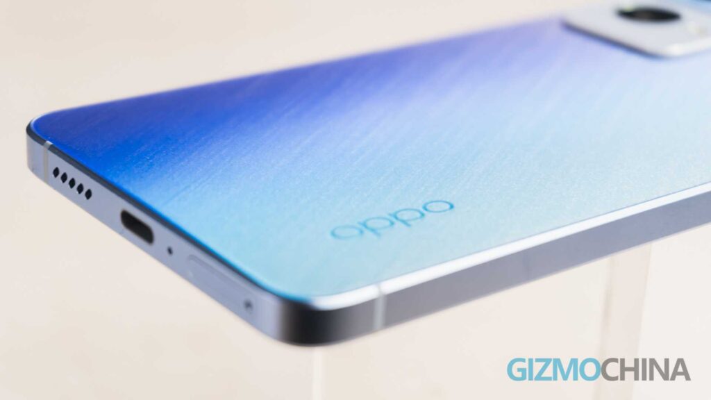 OPPO Reno7 Pro Review Design