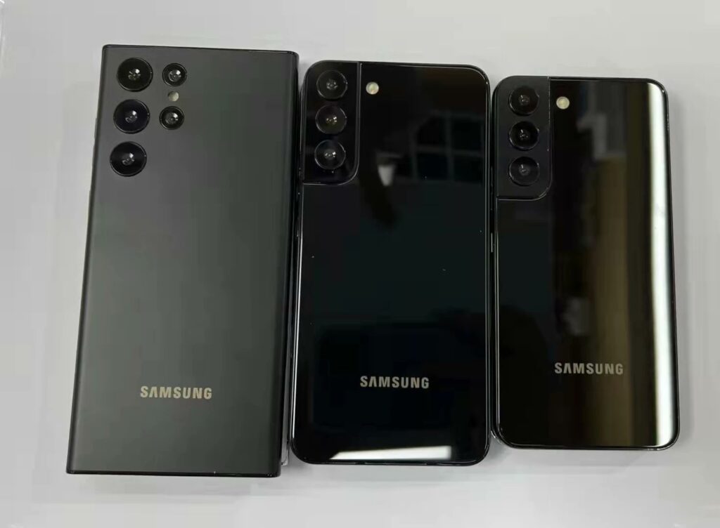 Samsung Galaxy S22 dummy models