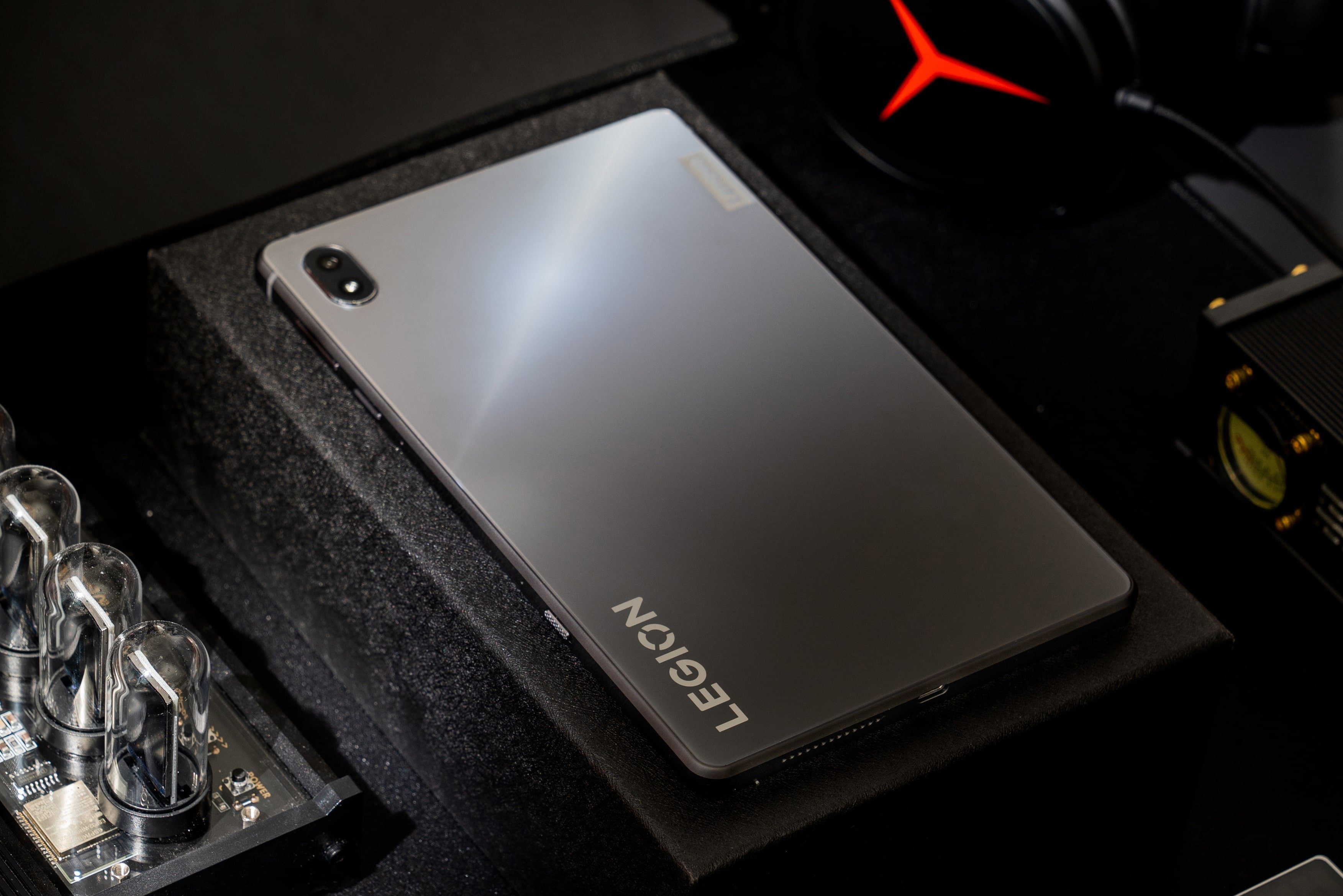 Lenovo Legion Y700 Gaming Tablet