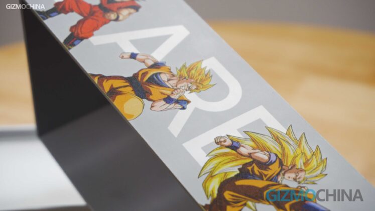 REalme GT2 Pro DBZ edition hands-on Goku