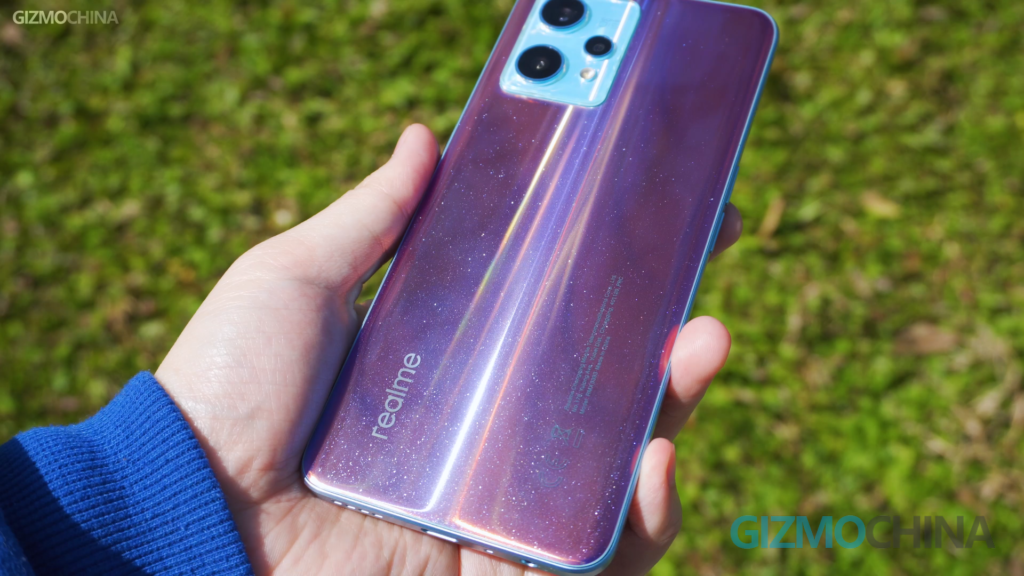 Realme 9 Pro Plus review Chromism color change