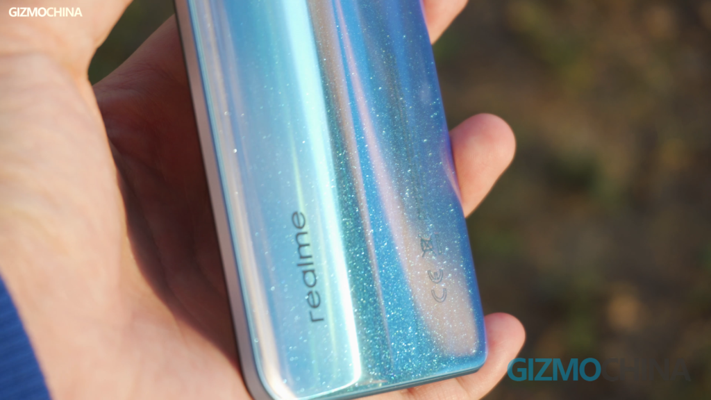 Realme 9 Pro Plus review chameleon design 2