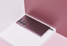 Samsung sets Guinness World Record with Galaxy S22 Ultra unboxing event, with 1820 customers Samsung Galaxy S22 Ultra Burgundy