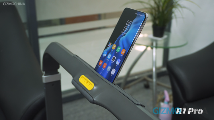 WalkingPad R2 review R1 Pro