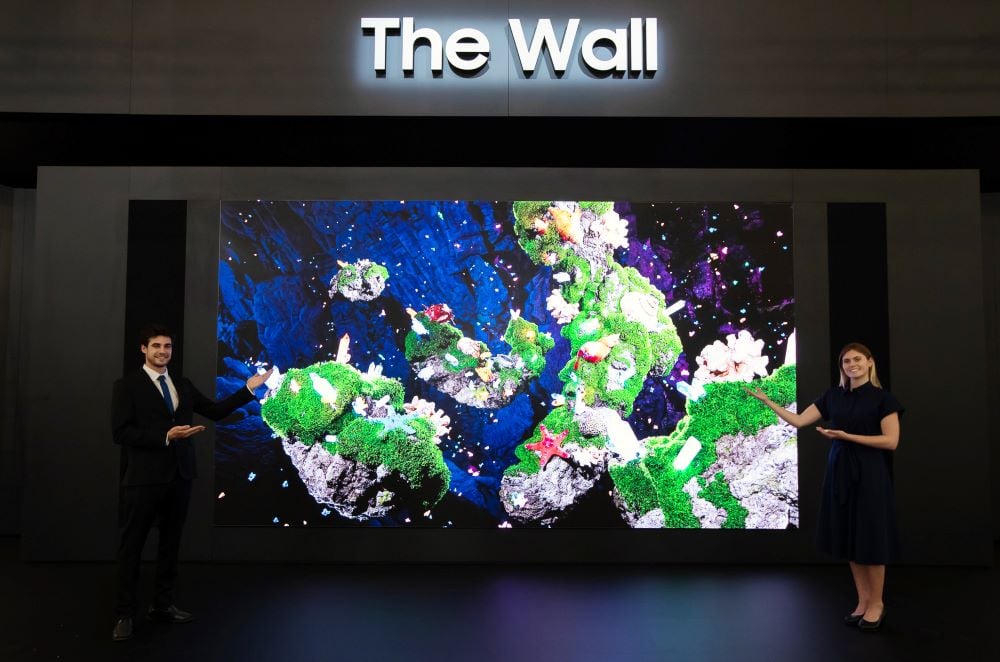 Samsung The Wall 2022 smart TV