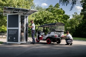 Audi-Nunam e-rickshaw concept