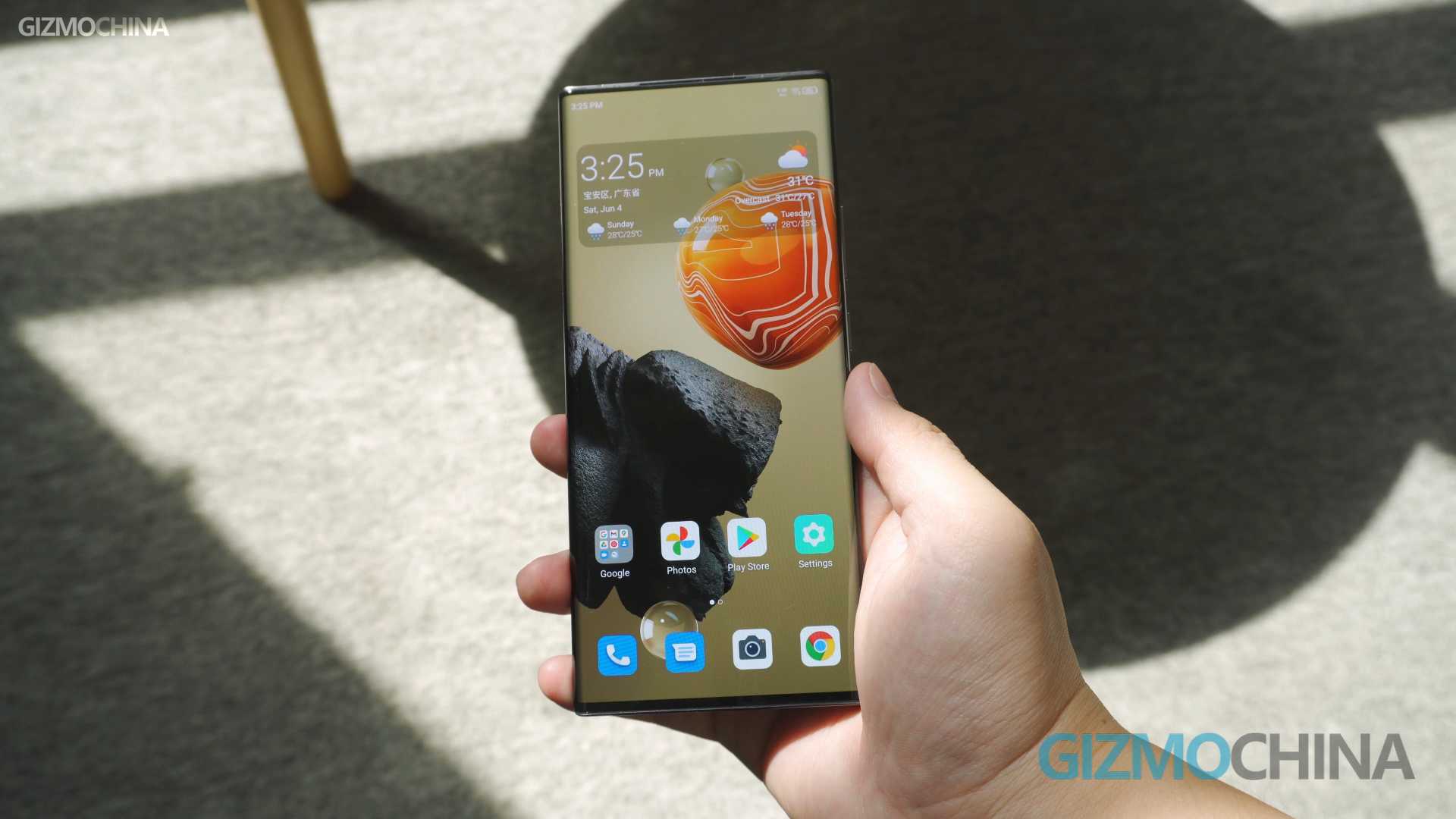 ZTE Axon 40 Ultra: Flagship smartphone arrives with 3rd generation  under-panel camera, a boxy design and triple 64 MP camera set up -   News