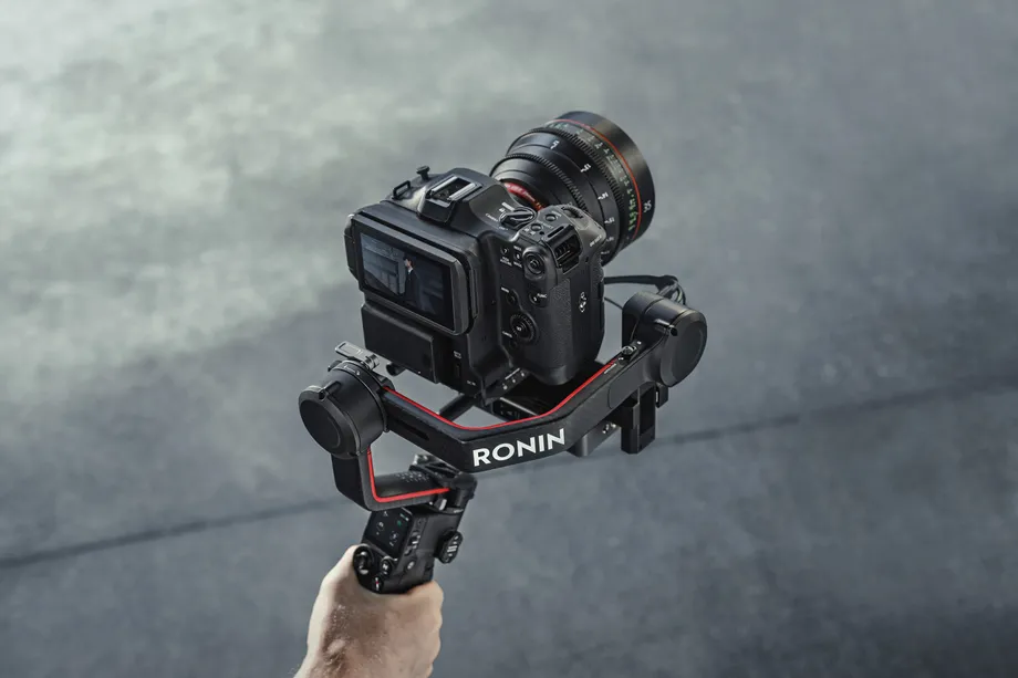 DJI