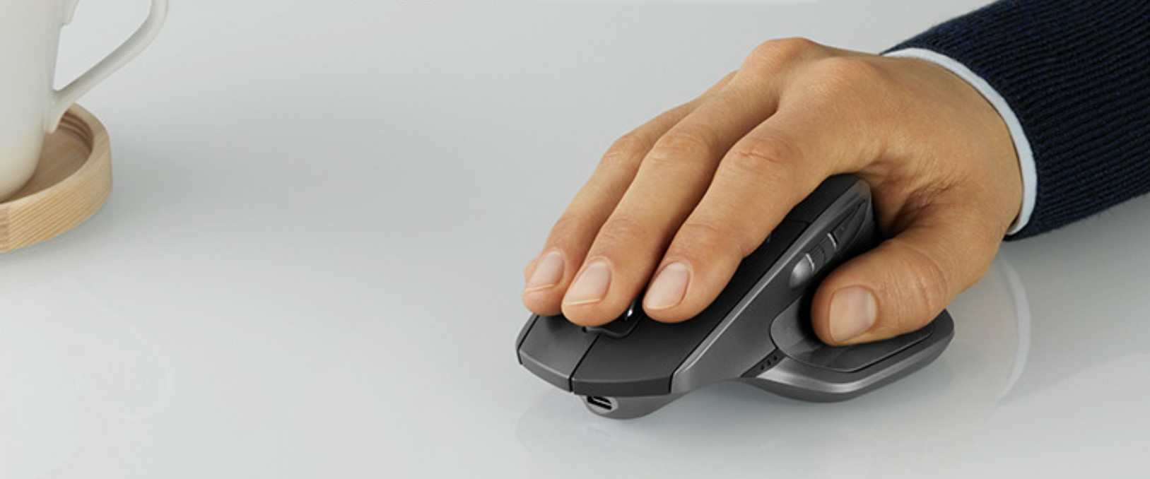  Logitech MX Master 2S Wireless Mouse