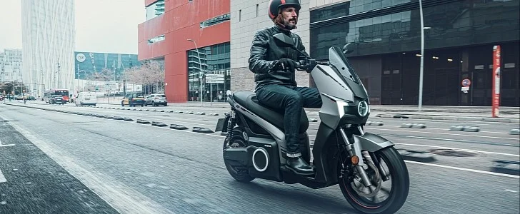 Silence S01+ e-move scooter