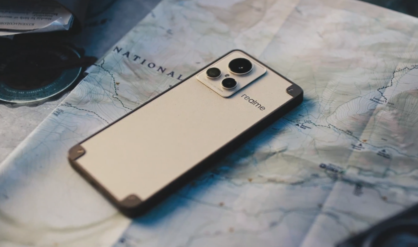 Realme GT2 Master Explorer Edition-Iceland variant officially revealed ...