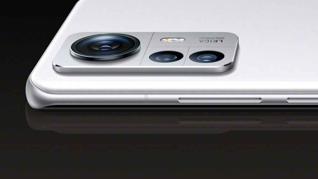 Xiaomi 12S Ultra has a massive, Leica-branded rear camera