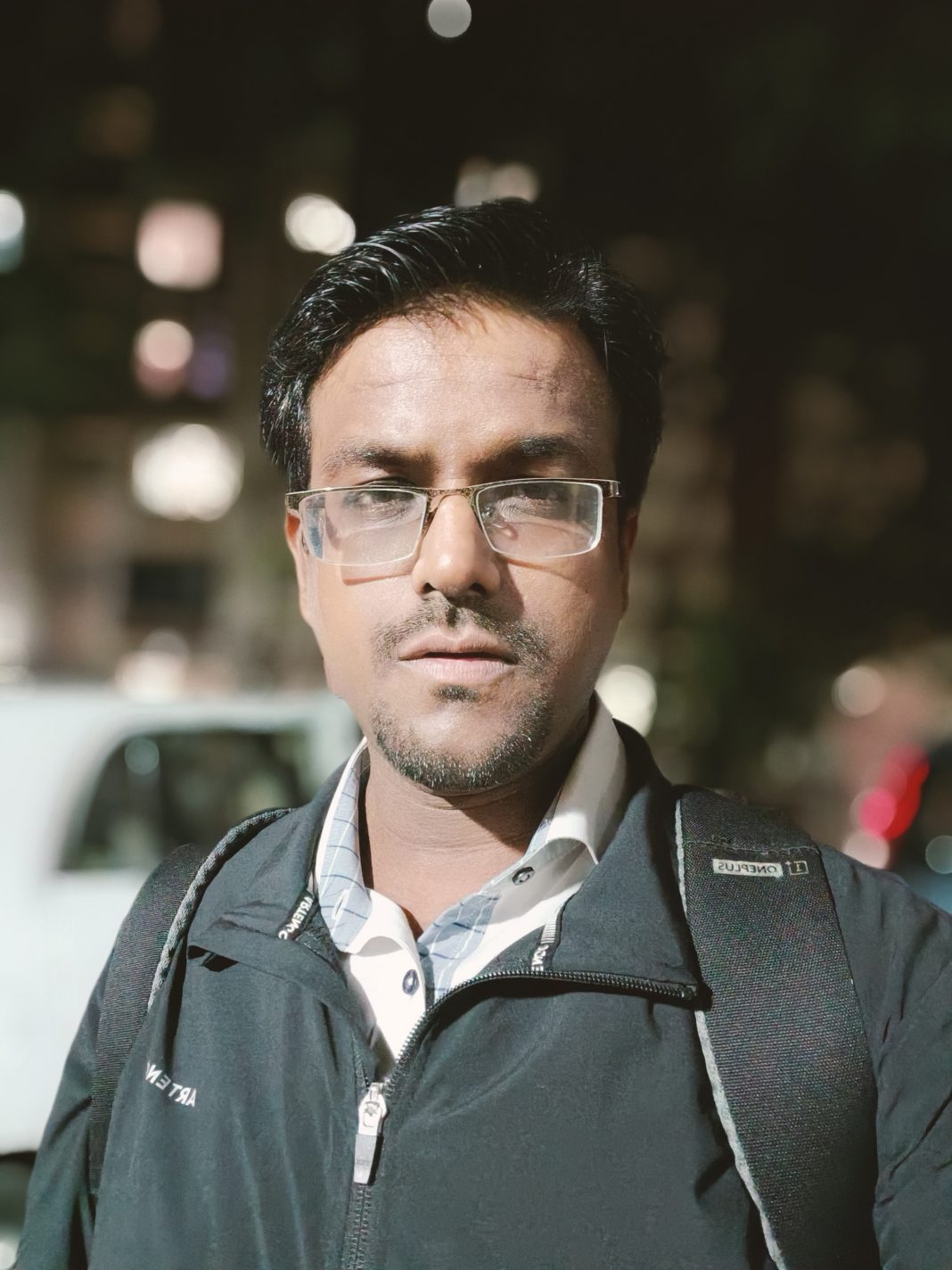 OPPO Reno 8 5G Portrait Selfie (low-light)