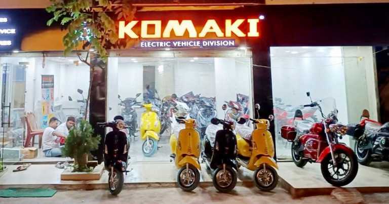 Komaki-Electric-Scooter-768x403