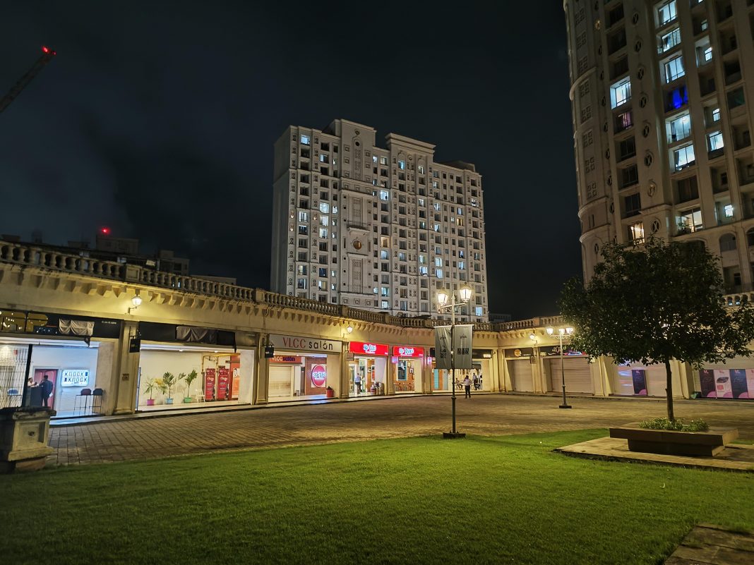 OPPO Reno 8 5G main camera in low-light-