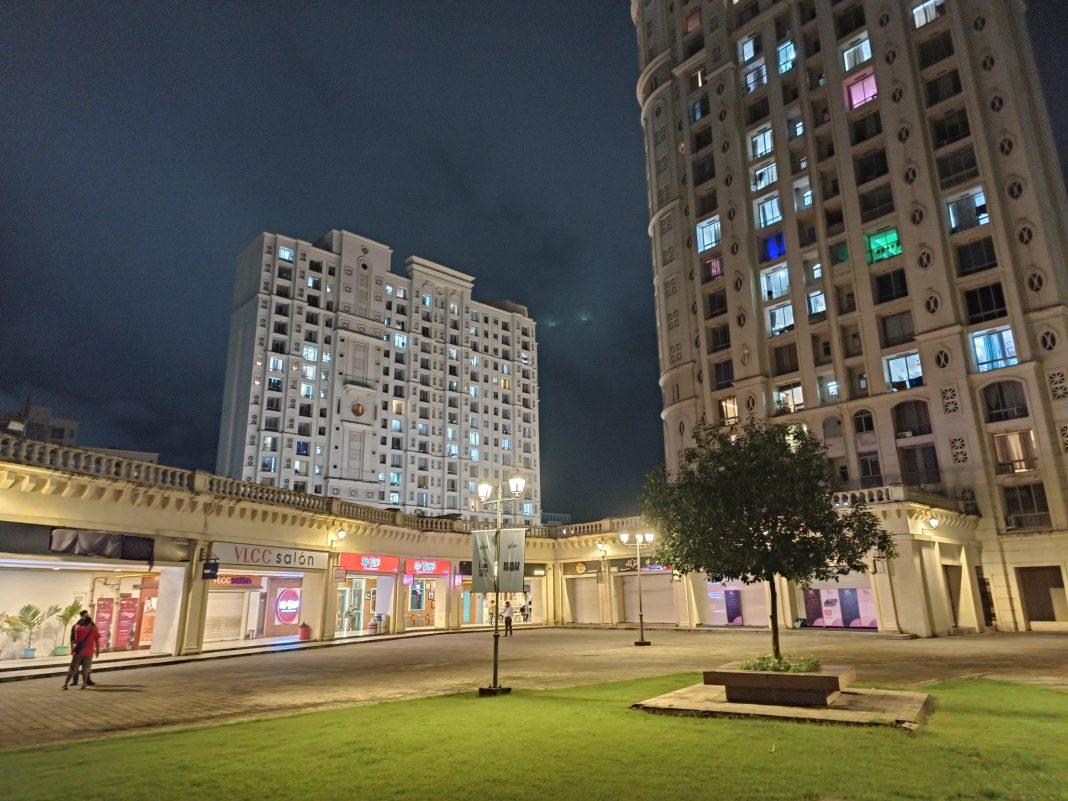 PPO Reno 8 5G main camera in low-light with night mode