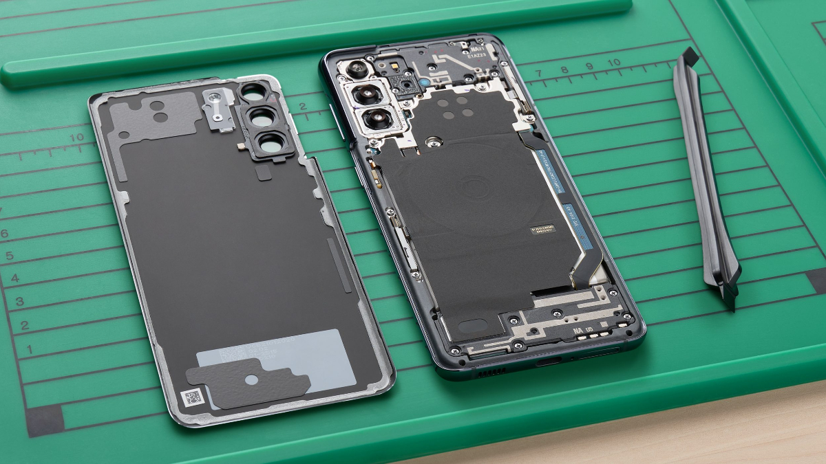 Samsung-Self-Repair-Program-with-iFixit