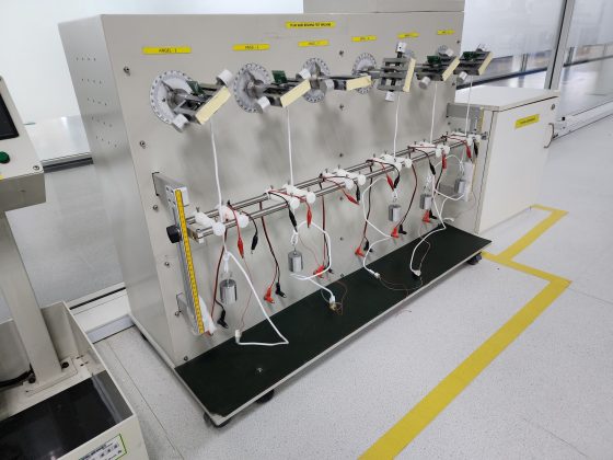 USB cable swing test