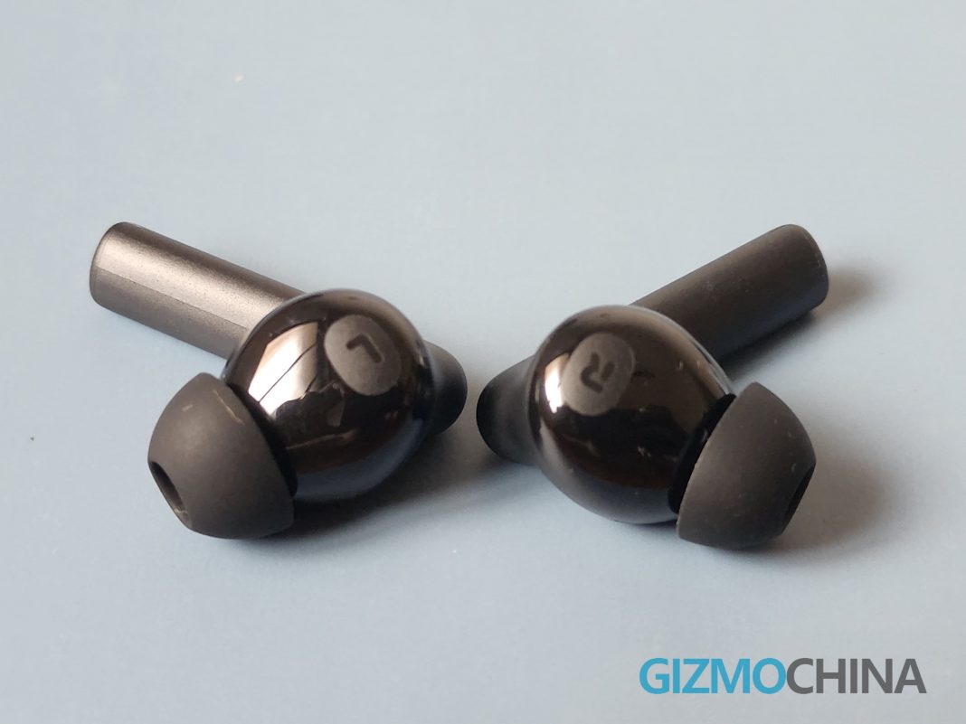OPPO Enco Buds 2 earbuds