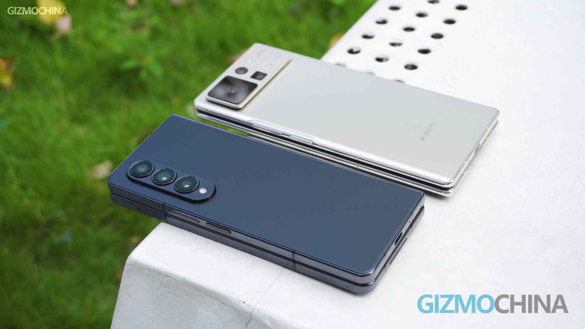 Xiaomi Mix Fold 2 vs Samsung Z Fold 4 29