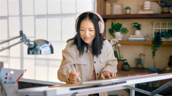 Logitech ZONE VIBE 100 wireless headphones
