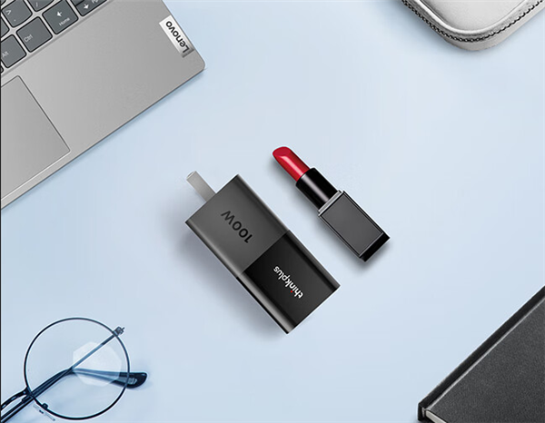 Lenovo Thinkplus Lipstick : un chargeur GaN 100W ultracompact