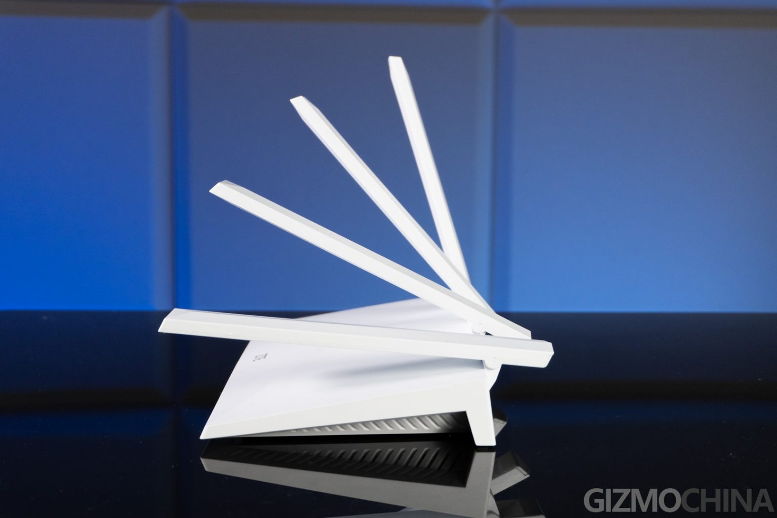 ZTE Miracle WiFi-6 AX3000 Pro Review - Gizmochina