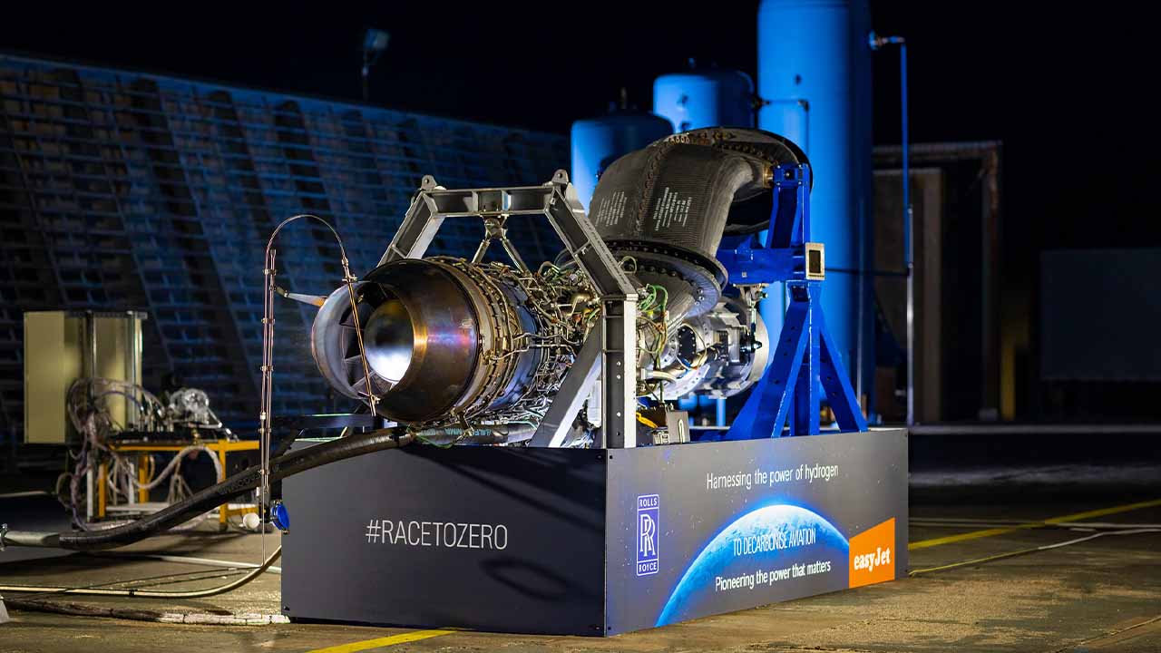 Rolls-Royce Develops World's First Hydrogen-Fueled Aircraft Engine ...