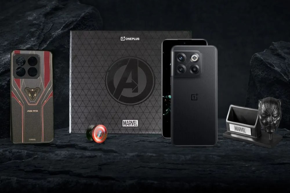 OnePlus 10T Marvel Edition Box