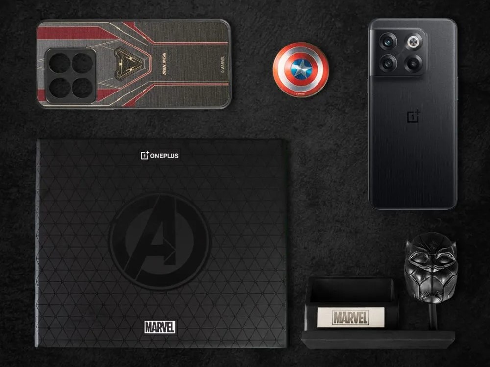 OnePlus 10T Marvel Edition Box